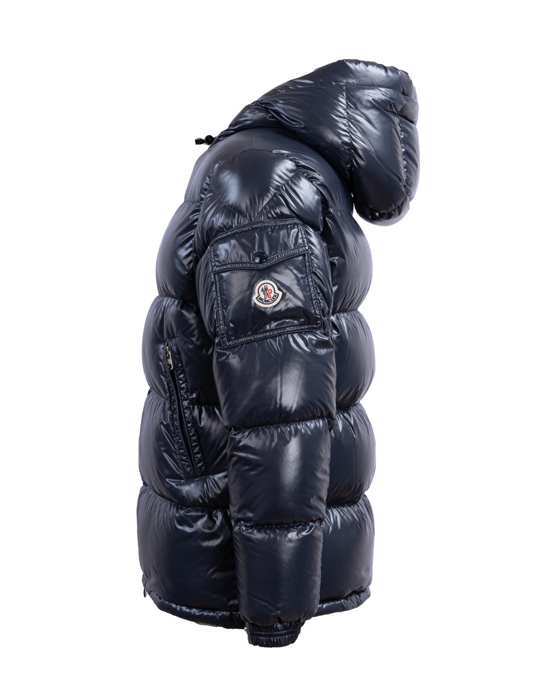 shop MONCLER Saldi Giacchetto: Moncler giubbotto Ecrins realizzato in nylon laqué lucido con imbottitura interna e trapuntatura a boudin.
Vestibilità regular.
Imbottitura a iniezione diretta.
Cappuccio con coulisse elastica.
Chiusura anteriore con zip a doppio cursore e tirazip logato.
Tasche sui lati e tasca interna con zip.
Polsini regolabili con bottone a pressione.
Coulisse elastica al fondo del capo.
Logo Moncler sulla manica.
Composizione: 100% Poliammide.
Fodera: 100% Poliammide.
Composizione imbottitura: 90% Piumino, 10% Piuma.
Made in Romania.. ECRINS1A00228 68950-742 number 2841764